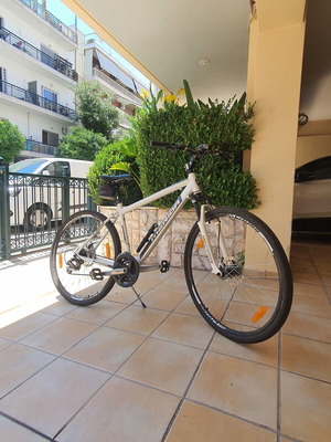 Merida Crossway 20 city bike like new with hydraulic disc brakes