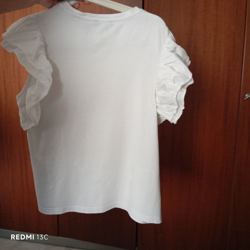 Blouse with Short Sleeves and Ruffles like new, white, size L