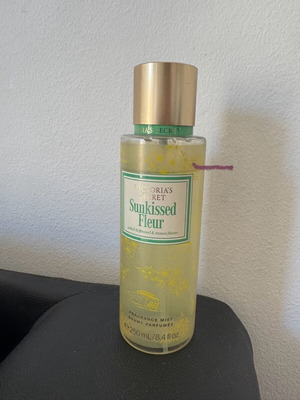 Victoria Secret Sunkissed Fleur body mist used