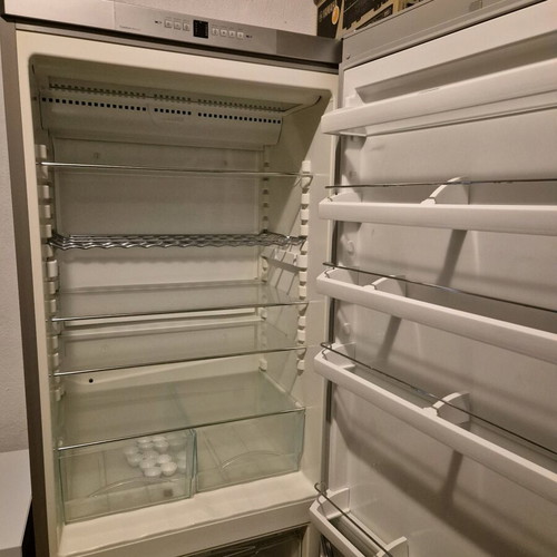 Liebherr CNesf 5113 refrigerator used, inox, full no-frost, A+
