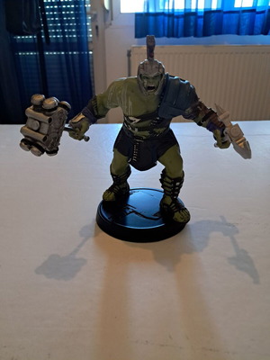 Hulk Gladiator Figure (Thor Ragnarok) like new