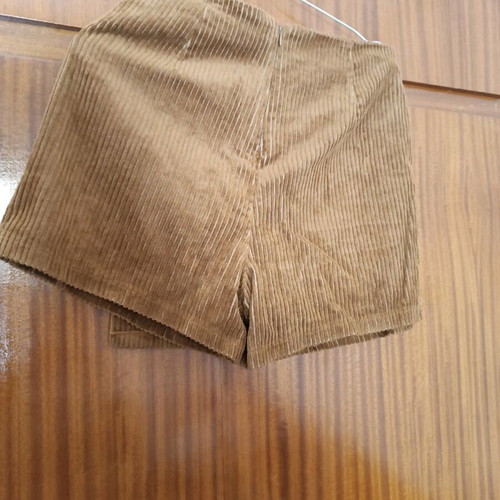 Corduroy skirt-shorts brown new size M