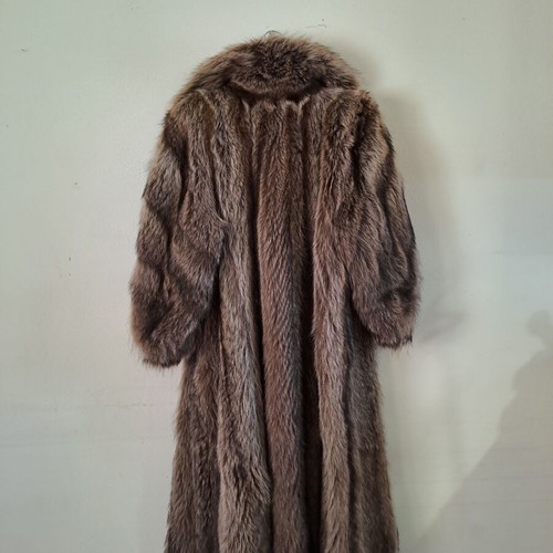 Natural fur coat like new ankle length