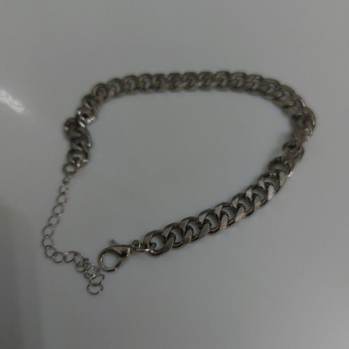 Men's iron chain bracelet like new, silver color