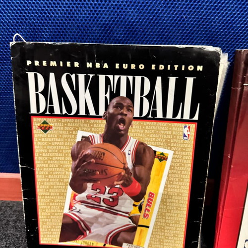Upper Deck albums used, pack of 2 with 477 NBA Fleer cards