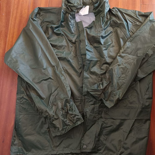 Waterproof Set Pants/Jacket new size Small khaki