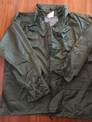 Waterproof Set Pants/Jacket new size Small khaki