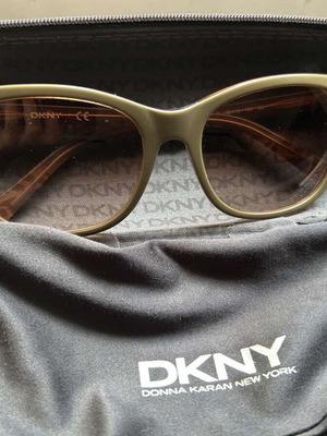 DKNY sunglasses like new with case