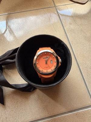 Oxette women's watch like new, orange silicone strap, 44mm