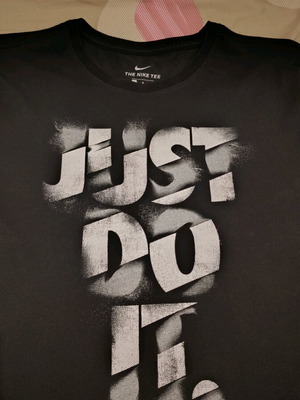 Nike T-shirt used, size L, black