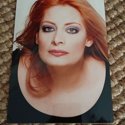 Alexia Authentic Photo like new 12.7x18.1 cm