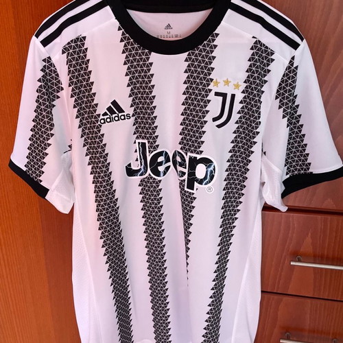 Juventus 2022-23 jersey new, authentic
