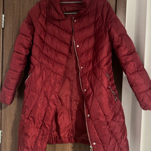 Burgundy jacket like new, size M/L, red