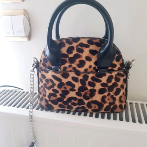 Zara crossbody bag like new with real fur detail