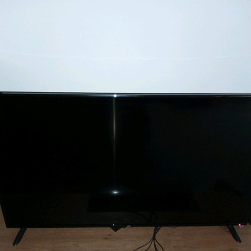 JVC 50” TV used with broken screen for spare parts