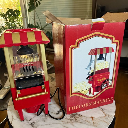 Popcorn maker like new with air