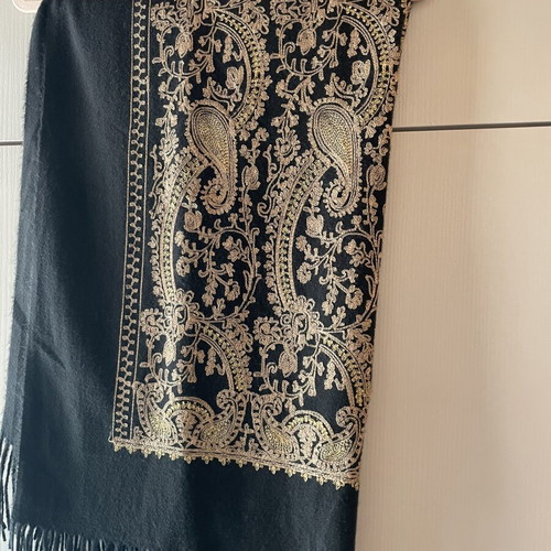 Pashmina wool scarf new and warm