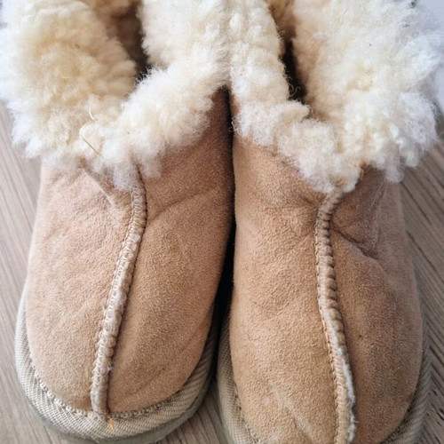 Ugg boots size 23-24 like new