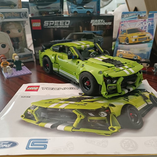 Lego Technic 42138 Ford Mustang Shelby Cobra GT500 like new with pullback