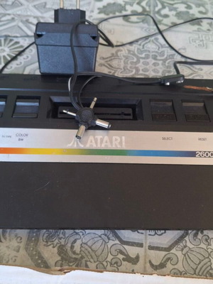 Atari 2600 Darth Vader console with 2 joysticks and 5 games