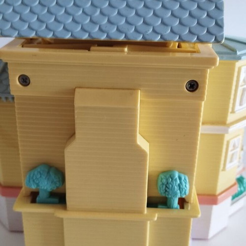 Vintage Bluebird Polly Pocket 1995 Pop Up Party Play House used