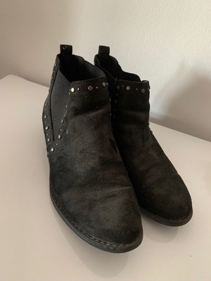 Boots German brand used, black, size 37