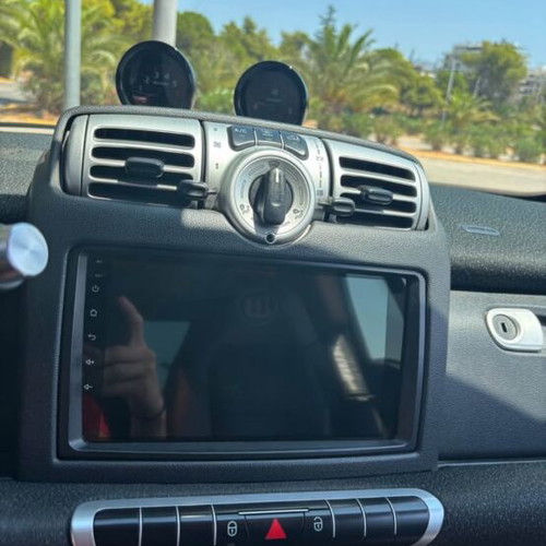 Kirosiwa 9-inch car screen Android OS 64GB 4GB RAM