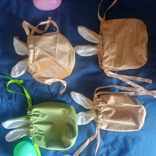 Easter bunny pouches new, set of 4 pieces