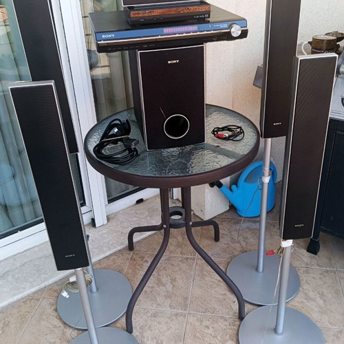 Sony DVD Home Theater System DAV-DZ630 5.1 used with speaker stands