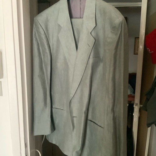 Rossi suit like new, size 52