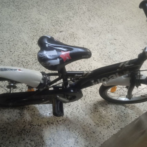 Ideal kids bike with 16-inch wheels, like new