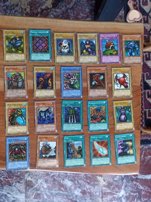 Yu-Gi-Oh KONAMI cards like new, 21 pieces