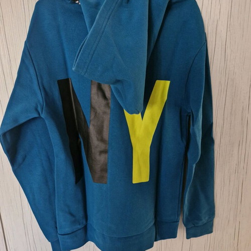 DKNY sweatshirt for boy size 14 like new, petrol color