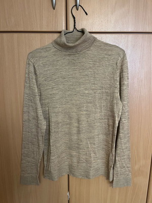 Abercrombie & Fitch men's turtleneck like new, size M, beige brown