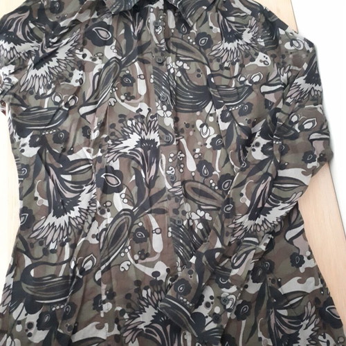 Pass~Port women's shirt M like new, cotton, fitted cut