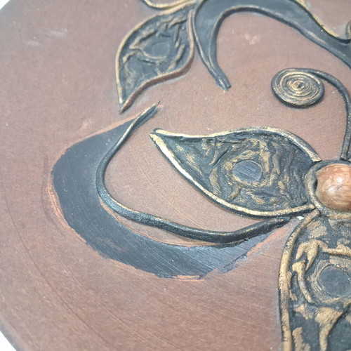 Vintage decorative plate with applied leather, 20 cm