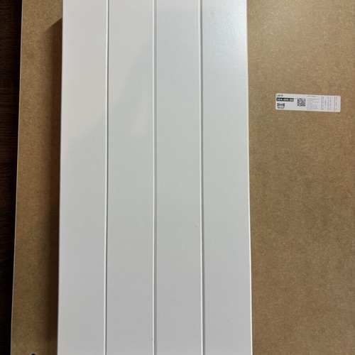 White table like new, 55x55x45 cm