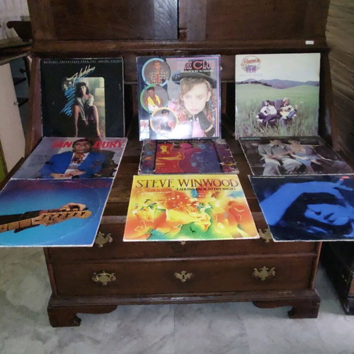 Vinyl records used, pack of 82, rock music