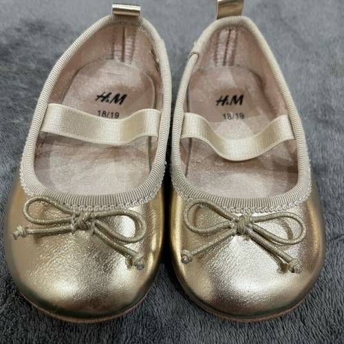 Gold ballerina shoes size 19, like new, large fit
