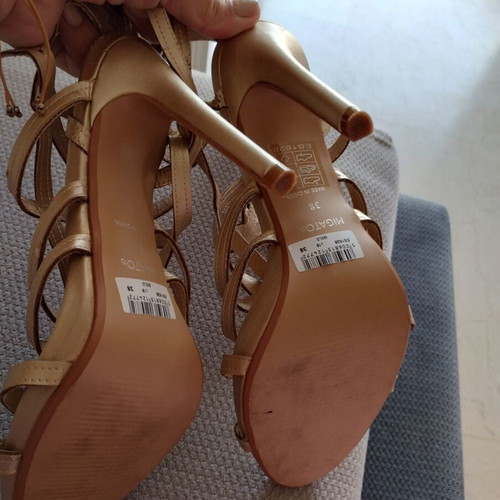 Migato gold sandals size 38 like new