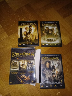 The Lord of the Rings DVD set used, 6 discs, dubbed
