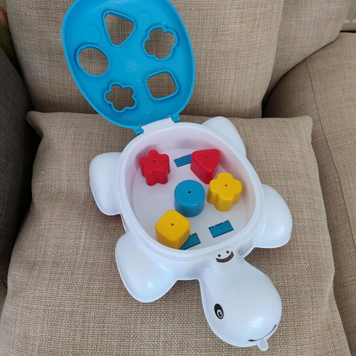 Fisher Price educational turtle for 12m+ like new