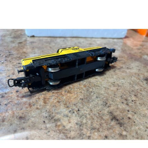 Lima 1990 model train used with battery transformer