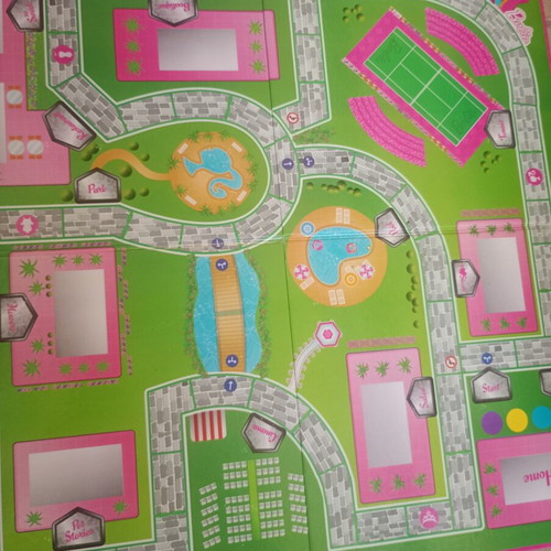 Barbie Fashion City board game