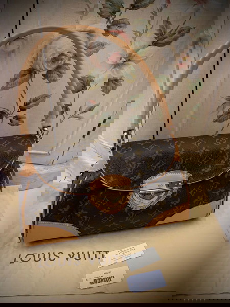 Louis Vuitton Beverly MM BRAND NEW