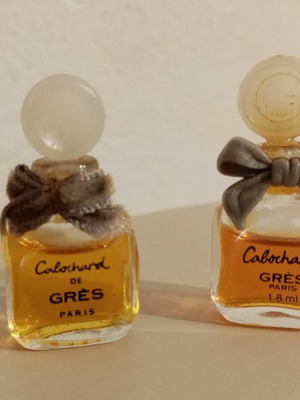 Cabochard by Grès vintage used, set of 2 tiny perfumes with velvet and plastic bow