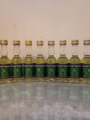 Chartreuse liqueur miniatures new, set of 12 x 30ml