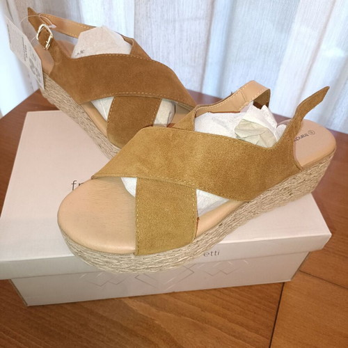 Francesco Milano women's brown sandals new, size 40