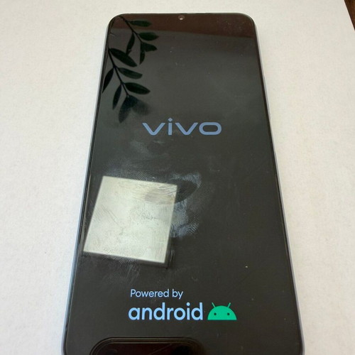 Vivo Y33s smartphone like new, 128GB, dual SIM, blue