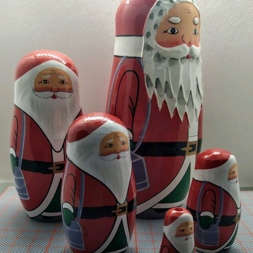 5 Christmas dolls Santa Claus that nest/handmade